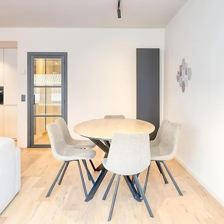 Spacious 2-br Just 30m From The Apartment Knokke-Heist